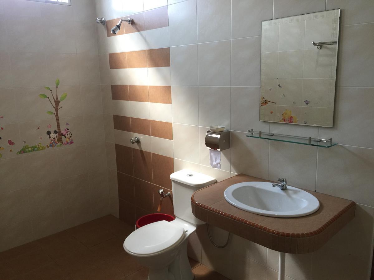 Big Garden Homestay バンタイ・レミス エクステリア 写真